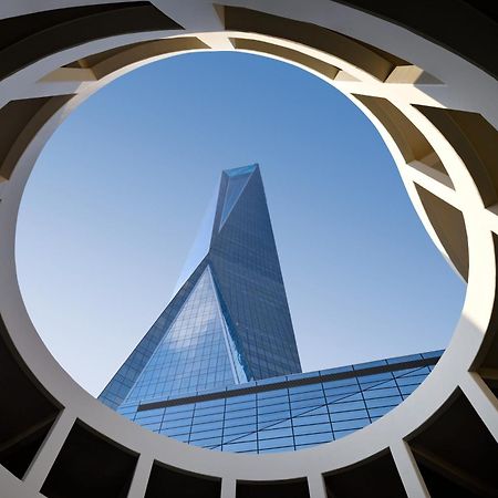 So/ Uptown Dubai Hotel ภายนอก รูปภาพ The building's distinctive triangular shape